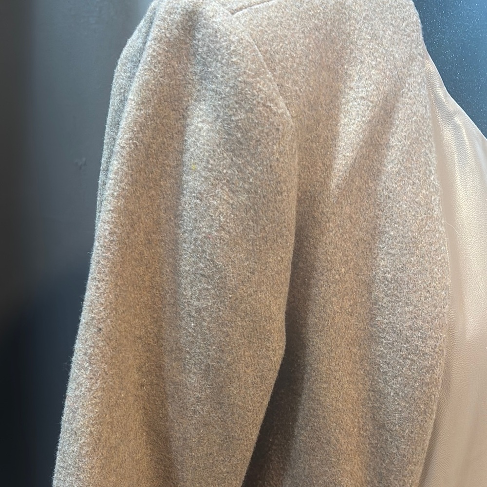 Women's Blazer/Jacket - Picture 3 of 5
